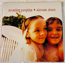 Load image into Gallery viewer, Smashing Pumpkins	Siamese Dream (2LP-180g black vinyl)
